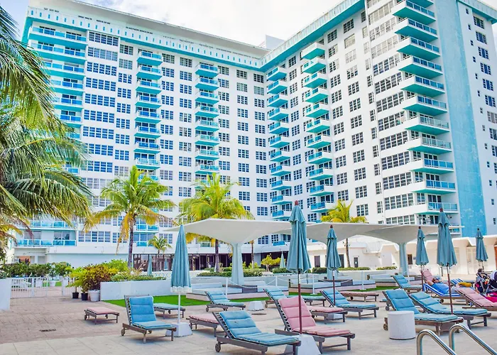 Seacoast Suites On Miami Beach